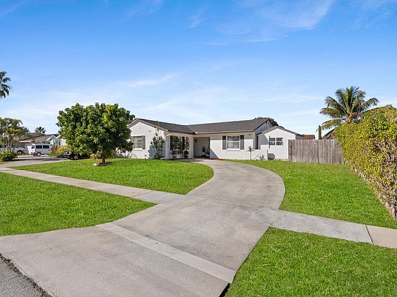 2nd image of 1125 Rhapsody Way