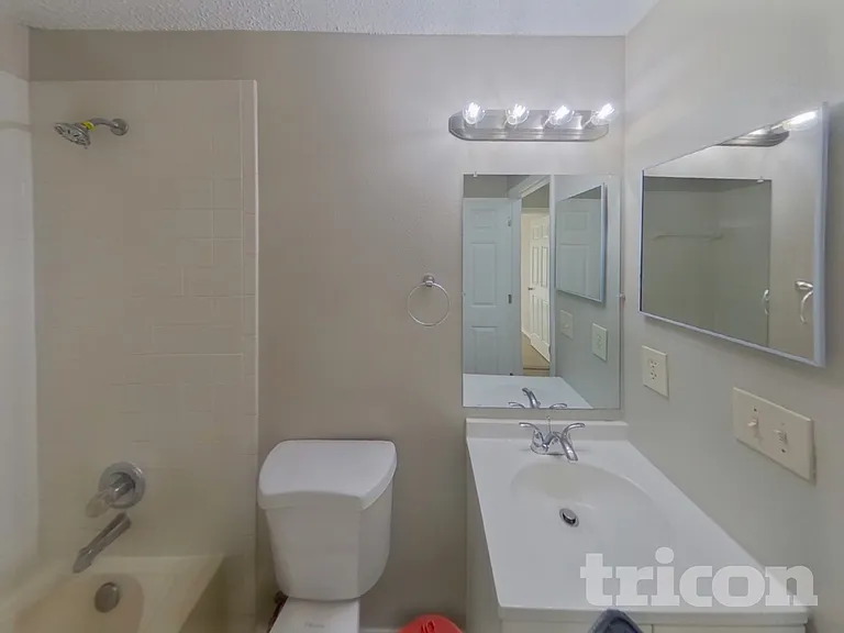 4726 Bloom Dr — Photo 16