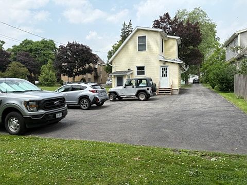3rd image of 35 Langslow St