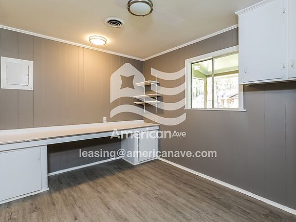 1876181_003_dining_room_13667234.jpg