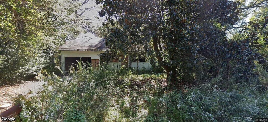 4 bed, 1298 sqft, $1,350 — Photo 1
