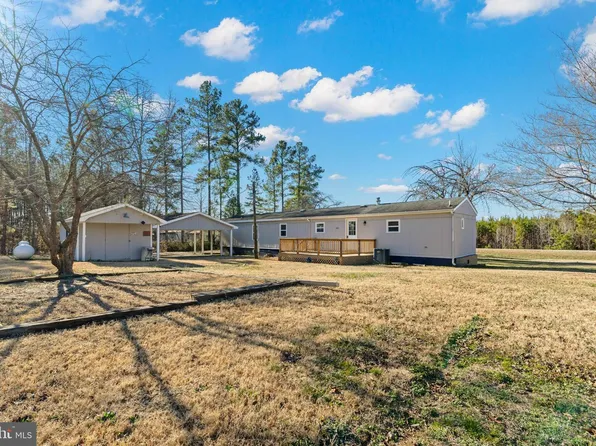 870 S Hill Rd, Brodnax, VA 23920