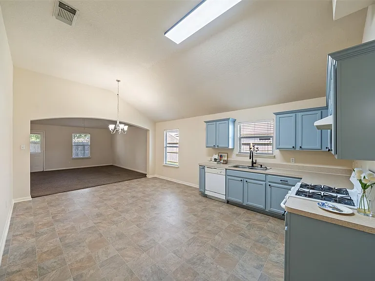 16910 Port O Call St — Photo 5