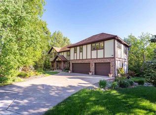 2136 Ponderosa Cir, Duluth, MN 55811