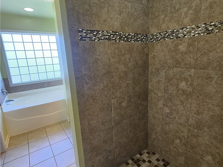 5716 Scarecrow Ct — Photo 21