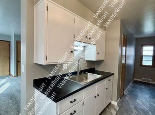 709 E 19th St, Sioux Falls, SD 57105