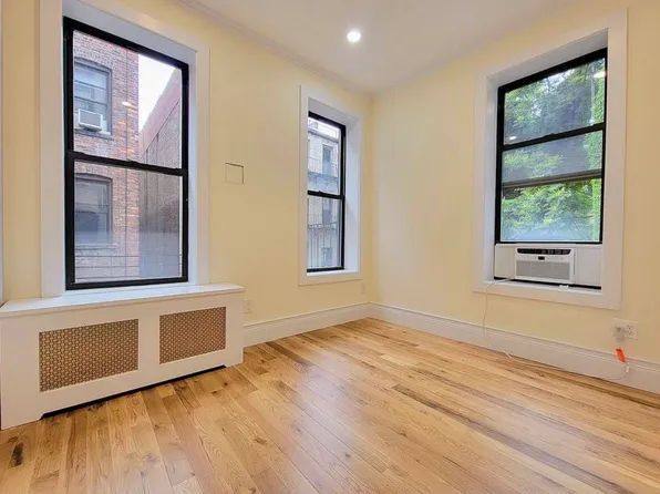 131 Thompson Street image 1 of 10