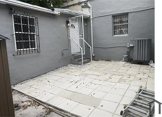 2162 NW 26th St #2A — Photo 8