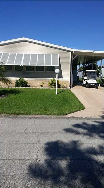 1st image of 922 Oriole Cir