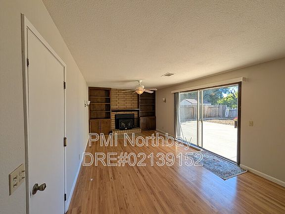 4th image of 2909 Calaveras Dr