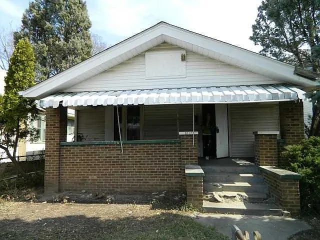 1217 King Ave photo 1
