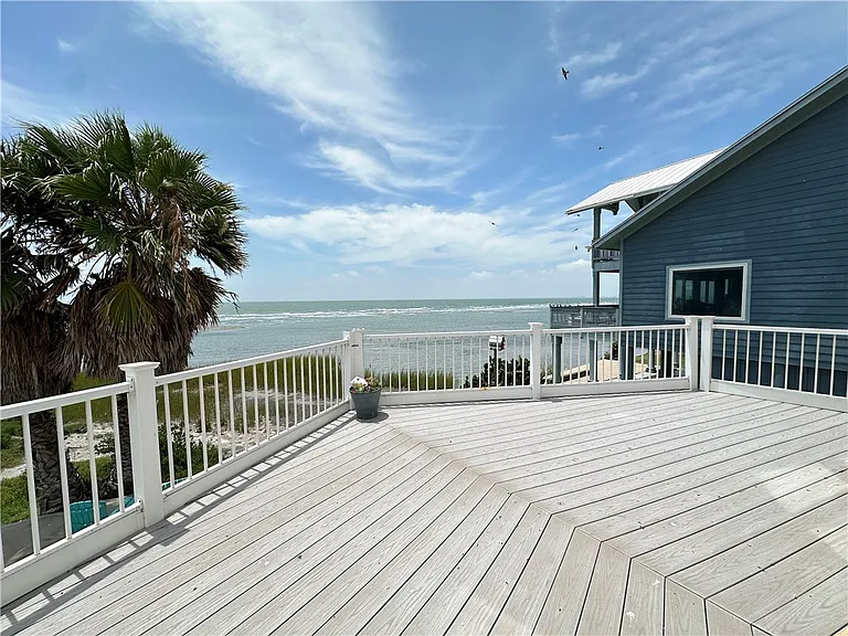 130 Causeway St — Photo 34