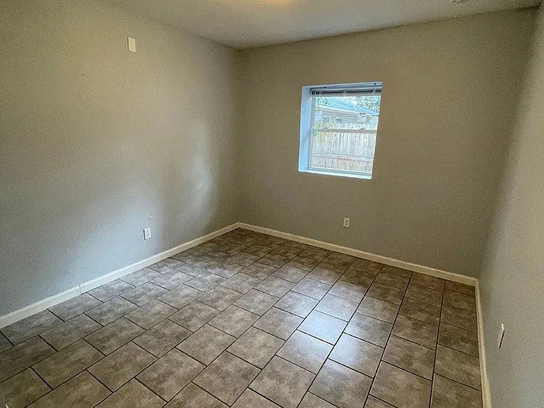 1717 Harris St #2 — Photo 15