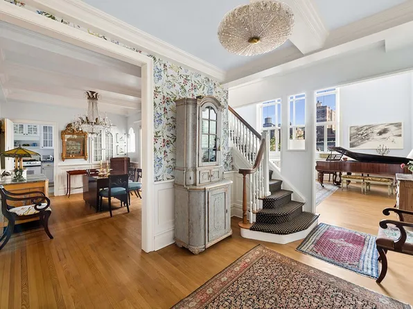1 W 67th St #503, New York, NY 10023