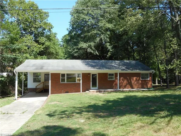 3519 Pine Valley Rd, High Point, NC 27265