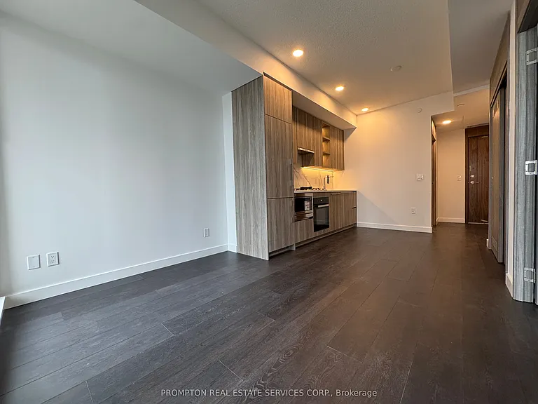 18 Esther Shiner Blvd #1512 — Photo 10