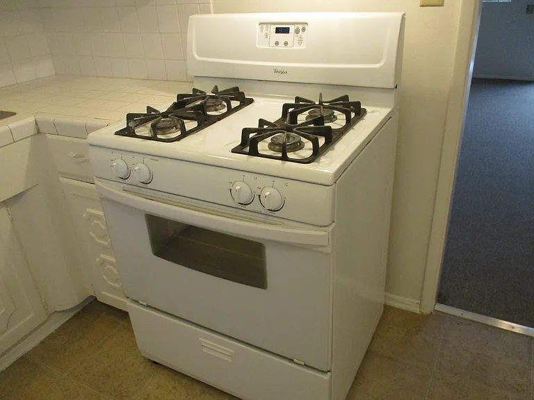 443 Flower St #A — Photo 11
