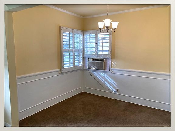 3rd image of 310 N Screenland Dr