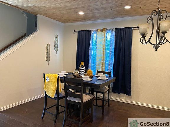 2nd image of 2101 Castle Creek Dr