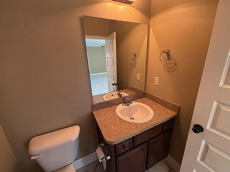 323 Owens Rd — Photo 15