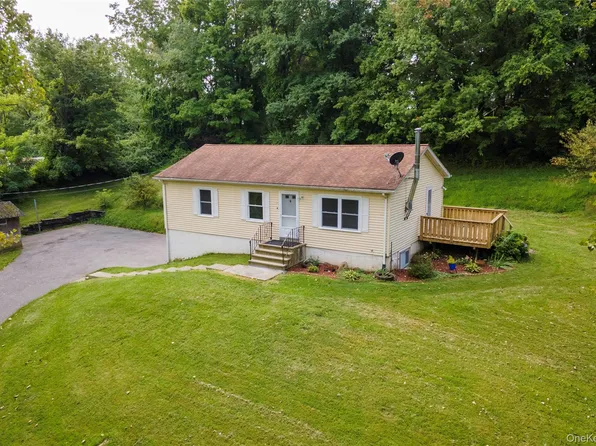 158 Stagecoach Pass, Stormville, NY 12582