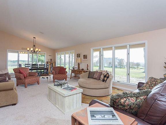 3rd image of 2955 County Road 2700