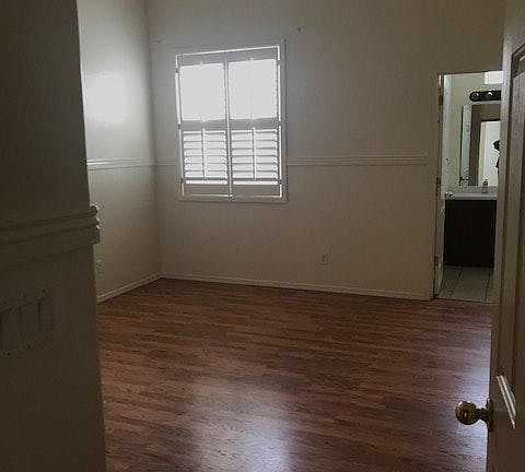5th image of 1085 San Tropez Ct