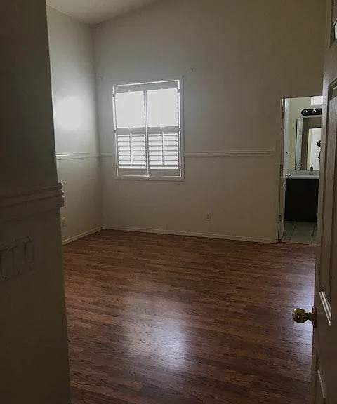 1085 San Tropez Ct — Photo 5