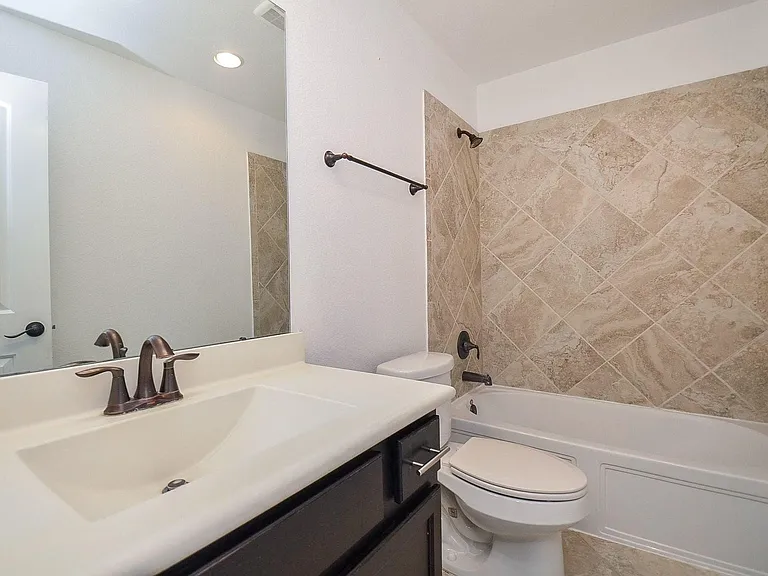 14806 Raleighs Meadow Ct — Photo 21