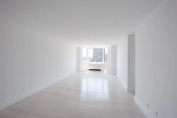 Rented by Nest Seekers International | media 18