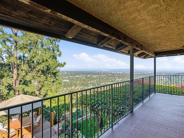 290 Saint Katherine La Canada — Photo 28