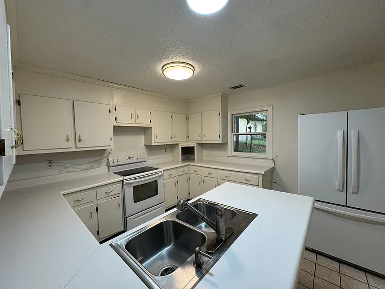 1255 S Carolina #59-A — Photo 3