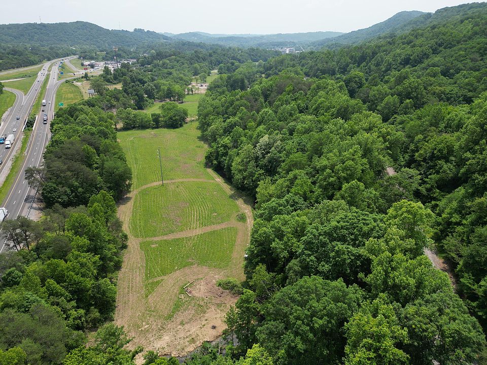 1st image of 122 Mountain Side Ln