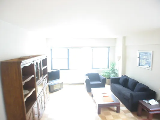 Rented by REGII | media 7
