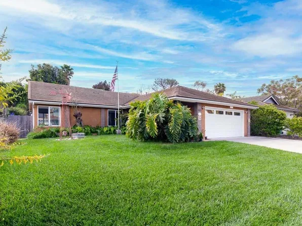 4873 Meadowbrook Dr, Oceanside, CA 92056
