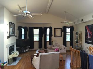 1228 W Fletcher St APT 3, Chicago, IL 60657