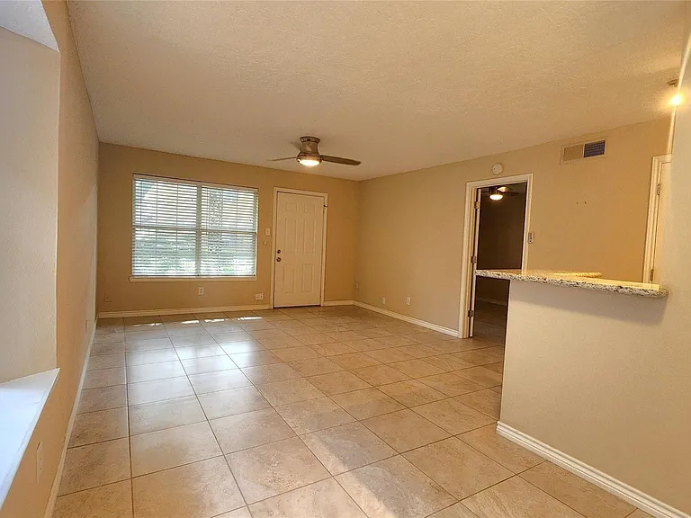 3224 Timmons Ln #129 — Photo 2