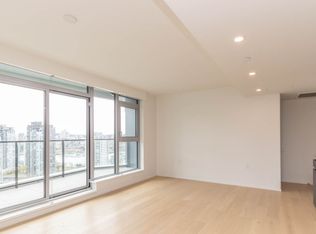 889 Pacific St #2001, Vancouver, BC V6Z 2P5
