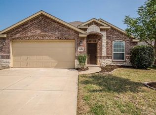 2052 Matador Ranch Rd, Fort Worth, TX 76134