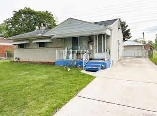 30955 Iroquois Dr, Warren, MI 48088