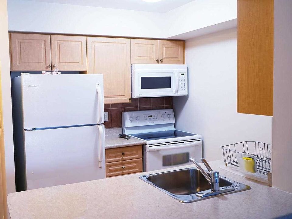 2nd image of 4978 Yonge St #907