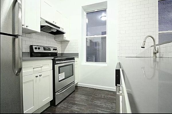 1st image of 3605 Vernon Blvd APT 2L