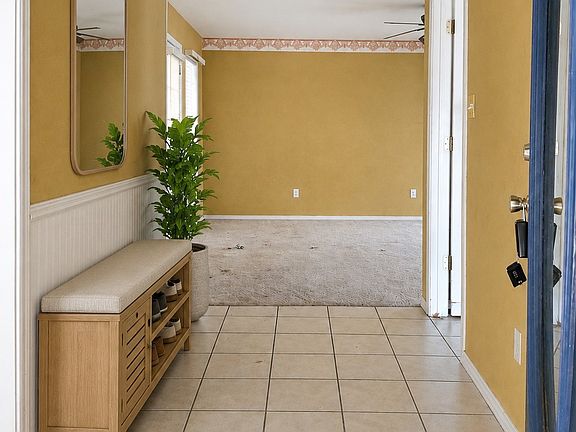 3rd image of 502 E College St