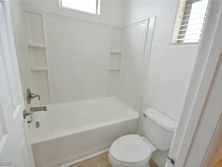 681 Summit Valley Ln — Photo 29