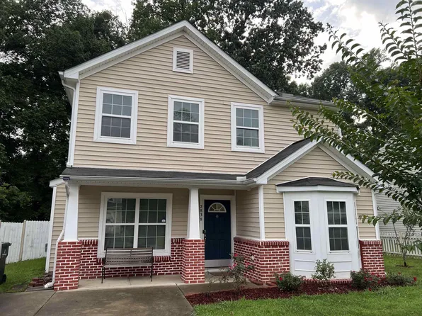2838 Filbert St, Raleigh, NC 27610