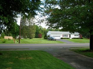 46 West St, Easthampton, MA 01027