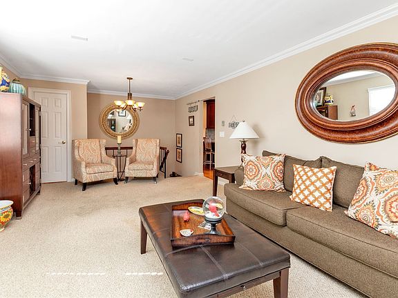 4th image of 2374 Bedford Ave APT B