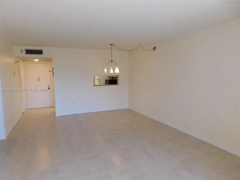 8065 SW 107th Ave #321 — Photo 7
