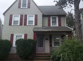 1093 Greyton Rd, Cleveland Heights, OH 44112