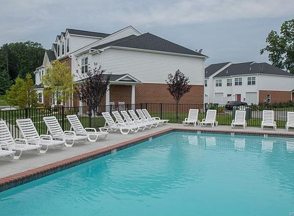 5th image of 7368 Pebble Lake Dr